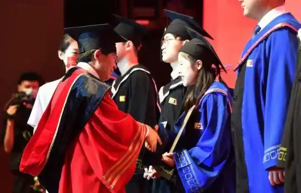 北京电影学院2022届云毕业典礼_北京电影学院毕业_北京电影学院毕业典礼直播