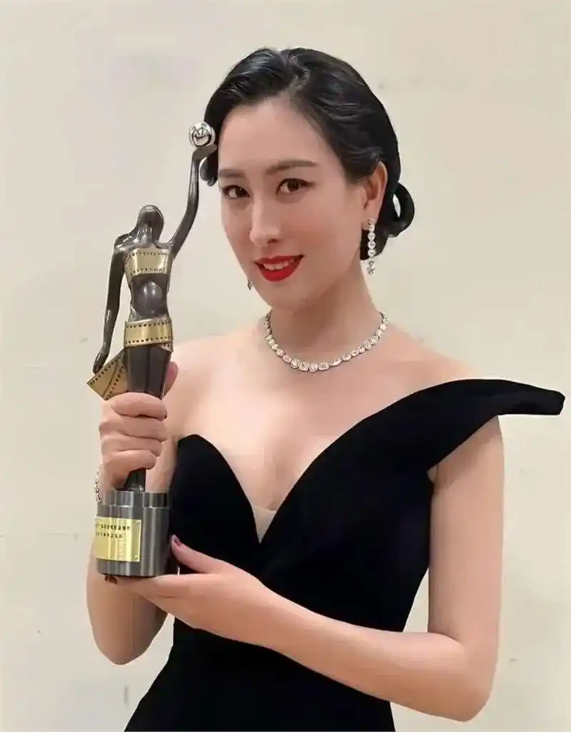 北京电影学院高颜值女演员_北京电影学院毕业女演员推荐_北京电影学院校友