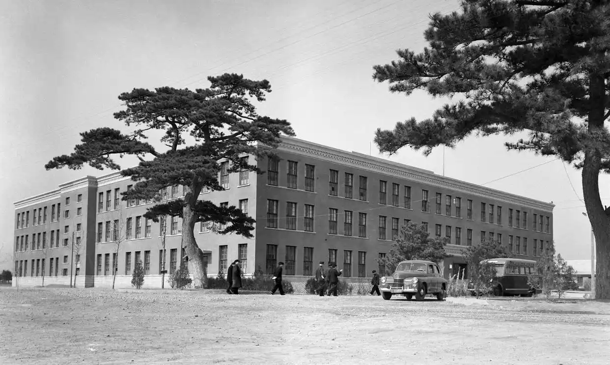 中国人民大学历史沿革_中国人民大学毕业_中国人民大学人文社会科学教育