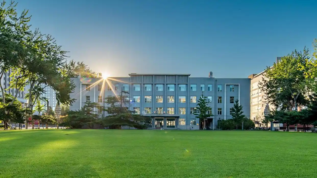 中国人民大学历史沿革_中国人民大学人文社会科学教育_中国人民大学毕业