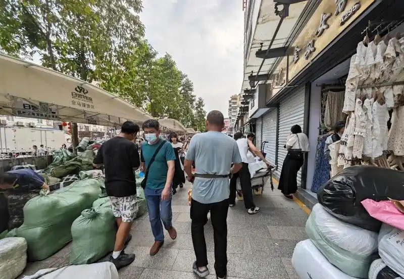 网红店铺流量依赖问题_网店创业失败故事_电商行业低价策略风险