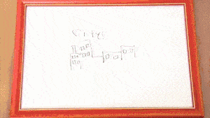 怎样用清洁剂擦掉干擦白板上的旧痕迹教程图解_干擦白板清洁剂使用方法_油性的白板笔怎么擦掉