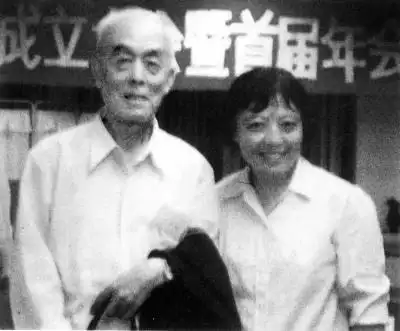 北京大学中文系 乐黛云教授 讣告_比较文学乐黛云