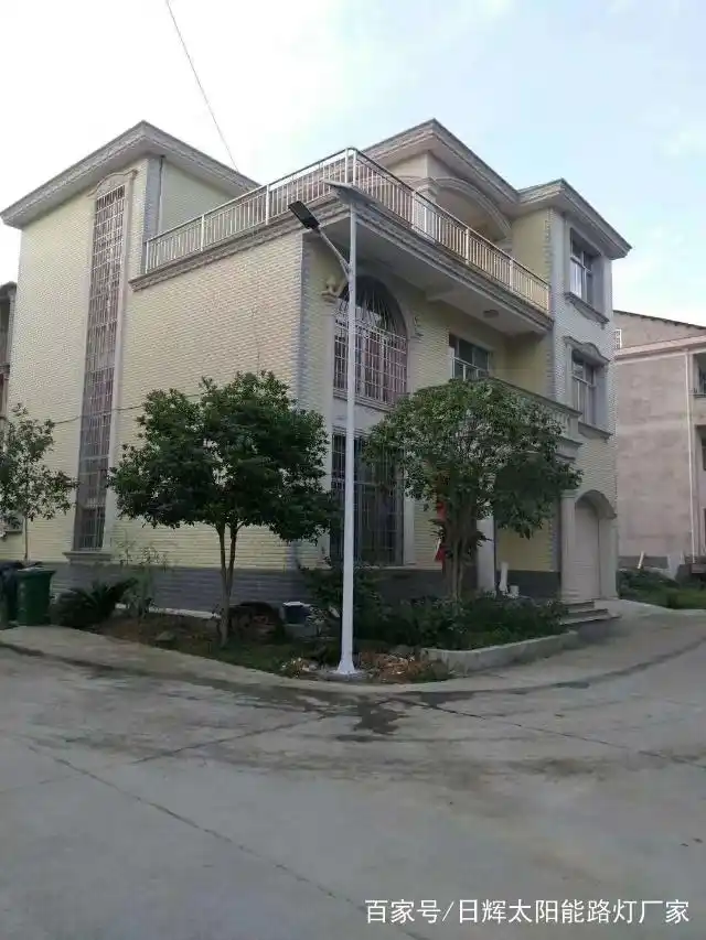 太阳能路灯安装注意事项_太阳能路灯安装步骤_大路灯安装