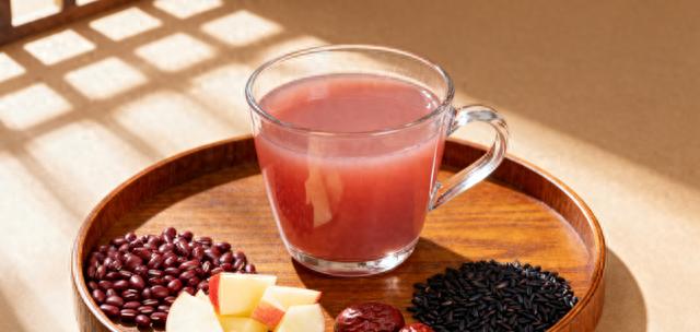 羽衣甘蓝菠萝饮制作方法_破壁机营养食谱大全_破壁机食谱