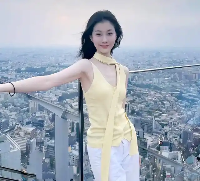 北京电影学院学生_中央戏剧学院新生颜值_北京电影学院新生颜值