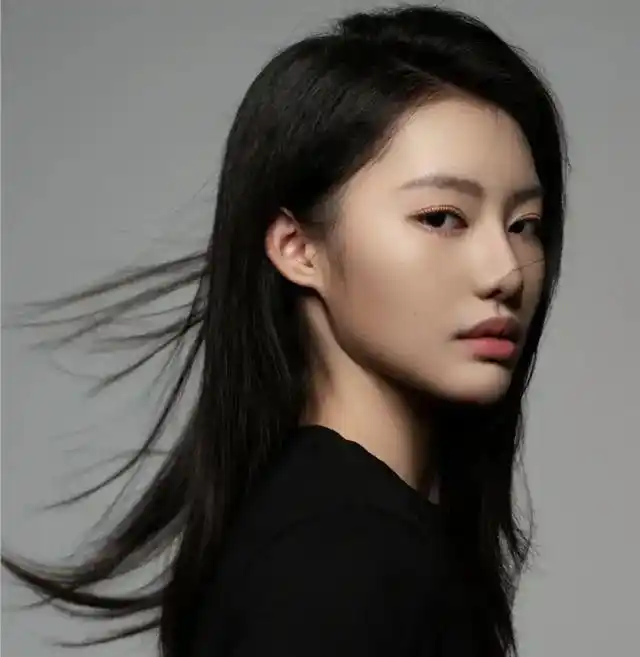 北京电影学院学生_北京电影学院新生颜值_中央戏剧学院新生颜值