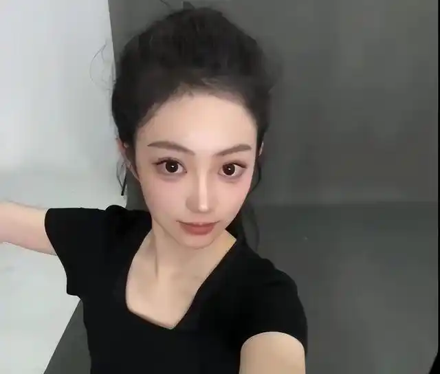 北京电影学院新生颜值_北京电影学院学生_中央戏剧学院新生颜值