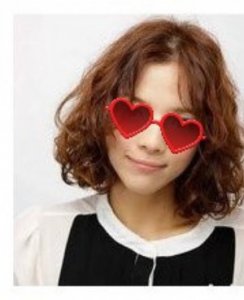 短发卷发棒教程图解_怎样用卷发棒卷短发_短发如何使用卷发棒