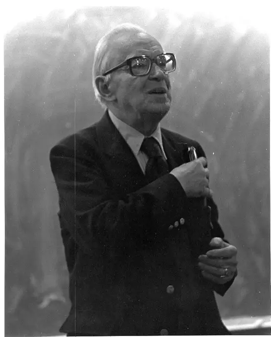 比较文学法国学派_比较文学克罗齐误读_韦勒克正解