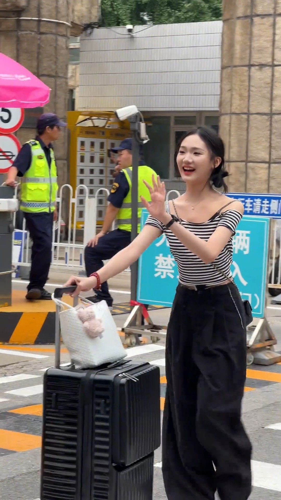 北京电影学院新生_北影开学季报道_北京电影学院毕业