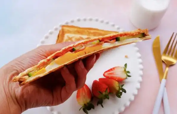 多功能早餐机制作早餐_早餐机食谱图片大全_早餐机制作玉子烧教程