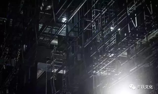 舞台灯控台排列_舞台灯位设计_舞台灯光布光原理