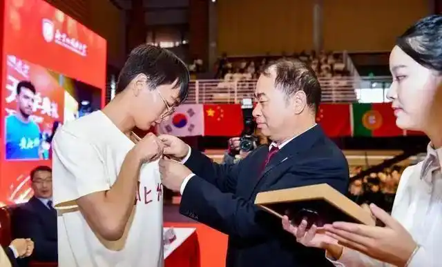 北京外国语大学开学典礼2024_北京外国语大学学生_北京外国语大学2024级新生开学典礼