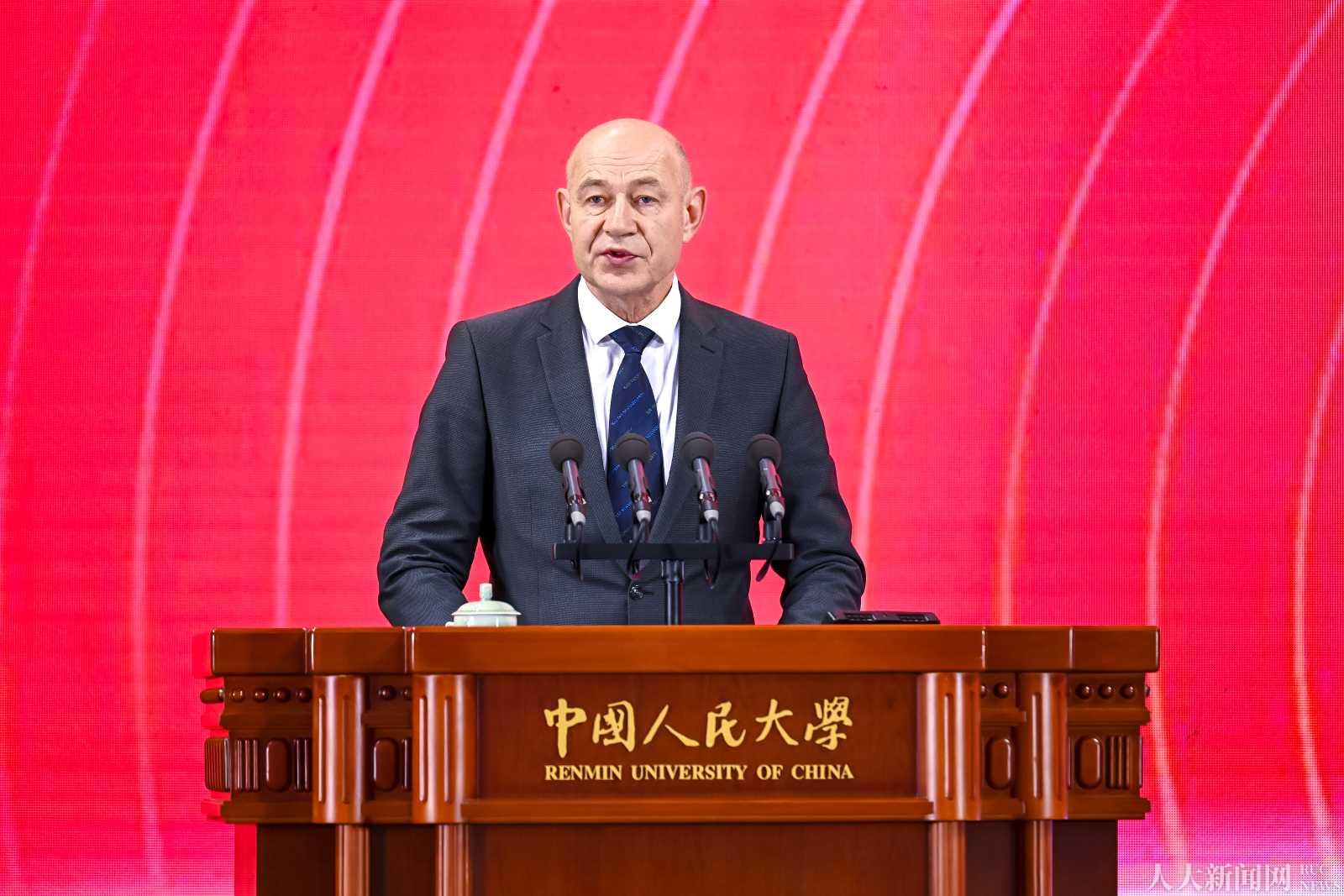 新闻传播学考研真题 实务题_中外新闻传播学院院长论坛_中国人民大学新闻传播教育七十周年