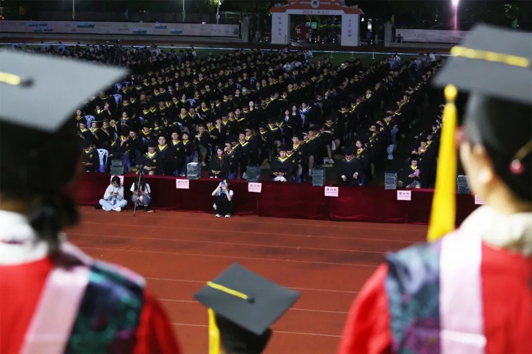 厦门大学毕业_厦门大学嘉庚学院毕业典礼 2023届 4000多名毕业生