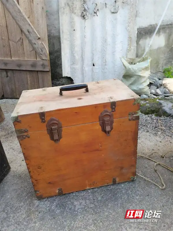 童年放映机往事_露天电影记忆_讯道电影机