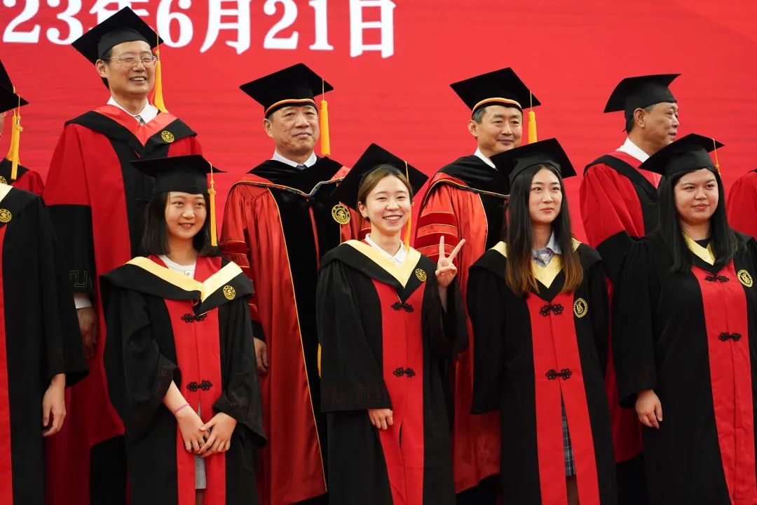 上海交通大学毕业_上海交通大学2023年本科生毕业典礼 毕业典礼 毕业生