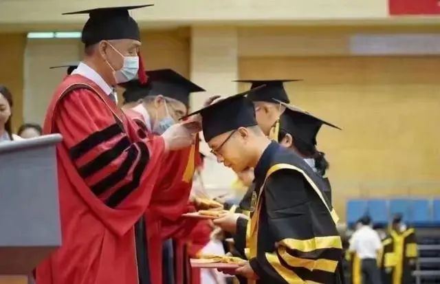 中国人民大学学生_遵守校规校纪重要性_中国人民大学退学学生原因