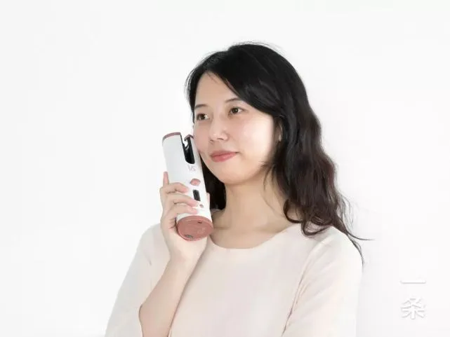 无线自动卷发棒使用教程_推荐好用的卷发棒_沙宣自动无线卷发棒