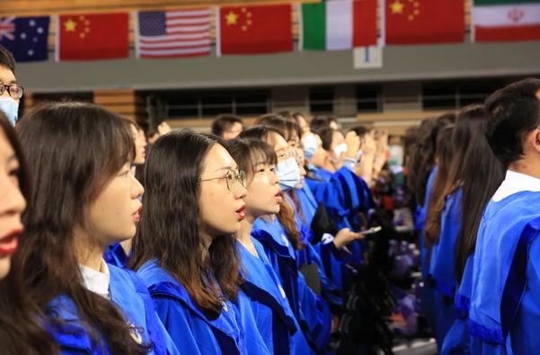 北京外国语大学八十周年校庆毕业生活动_北京外国语大学百年校庆毕业典礼_北京外国语大学毕业