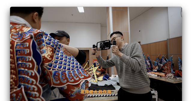 讯道直播机_手机直播春晚_轻量化专业设备