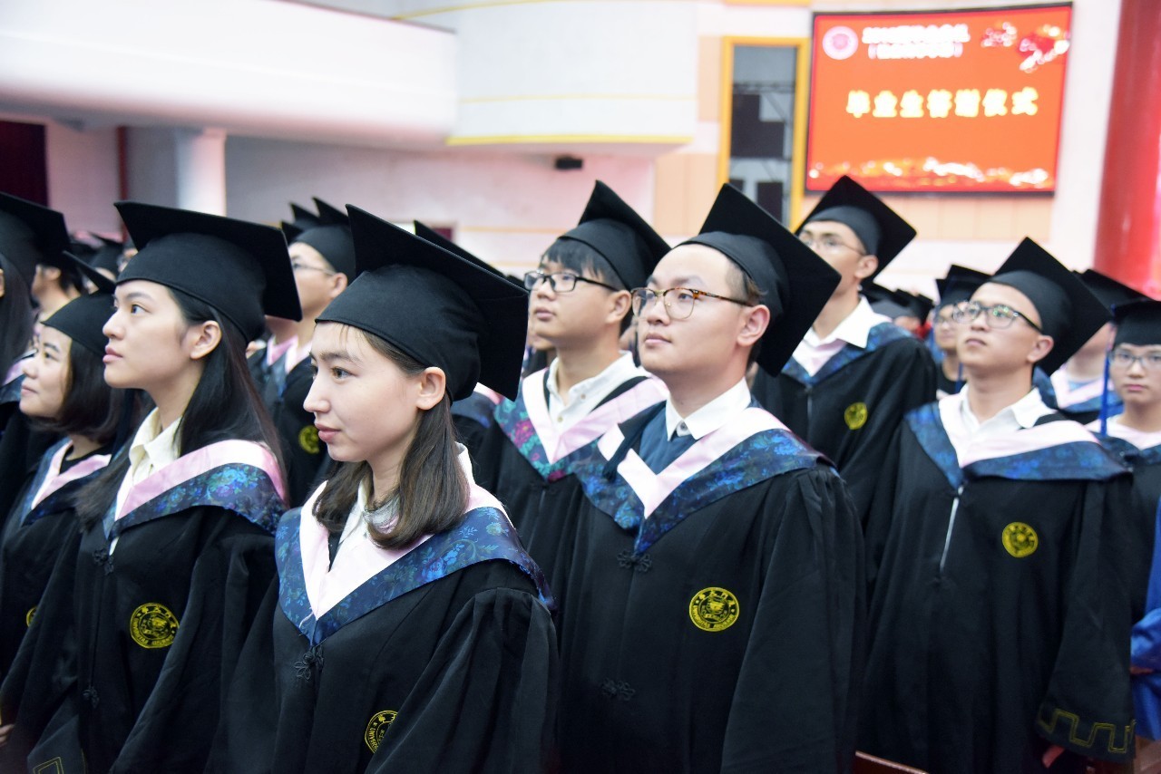 2016级厦门大学毕业生_厦门大学毕业_厦门大学毕业典礼