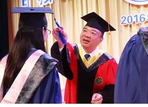 厦门大学毕业典礼_厦门大学毕业_2016级厦门大学毕业生