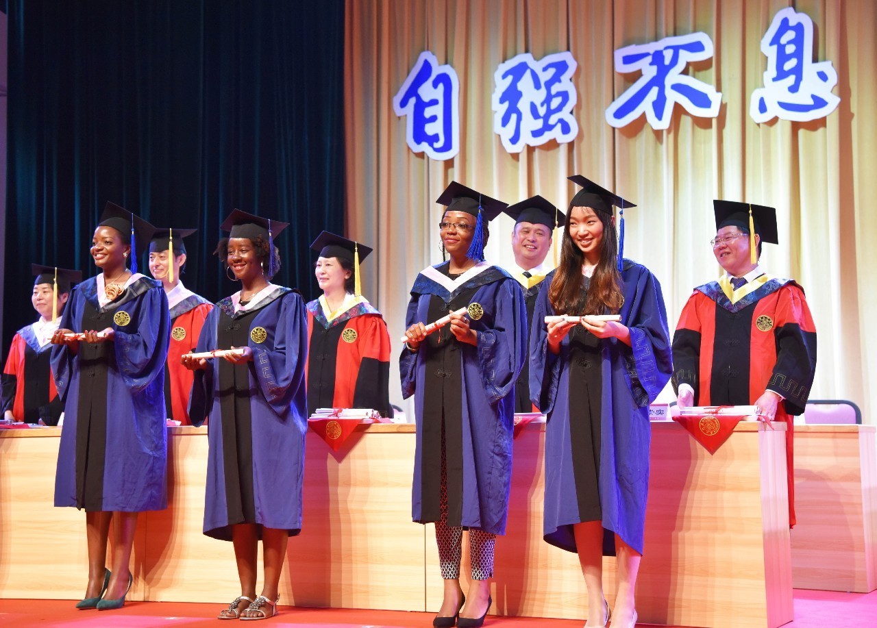 厦门大学毕业_2016级厦门大学毕业生_厦门大学毕业典礼