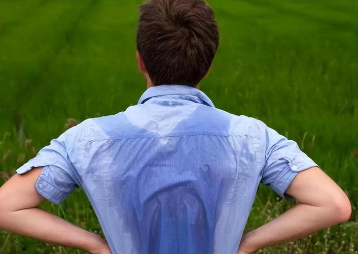 出汗异常原因_身上出虚汗是什么原因_多汗症与疾病关系