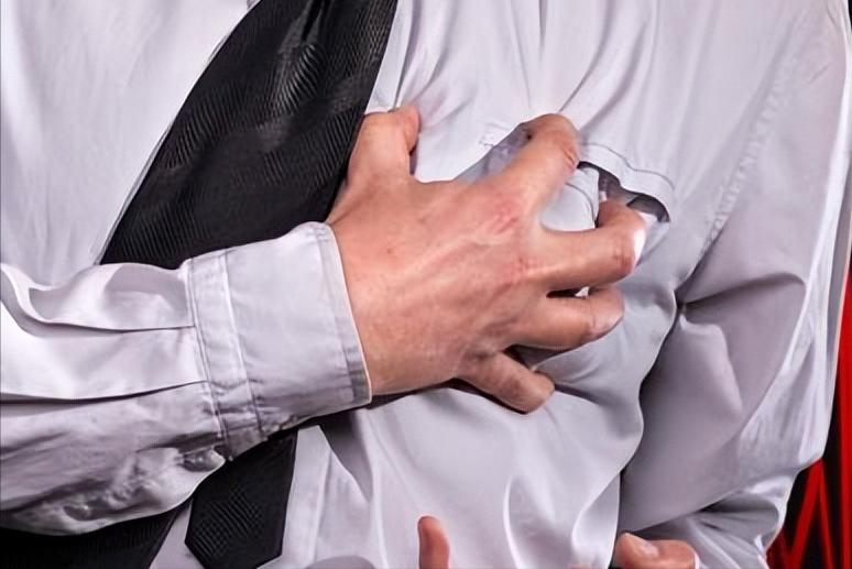 身上出虚汗是什么原因_多汗症与疾病关系_出汗异常原因