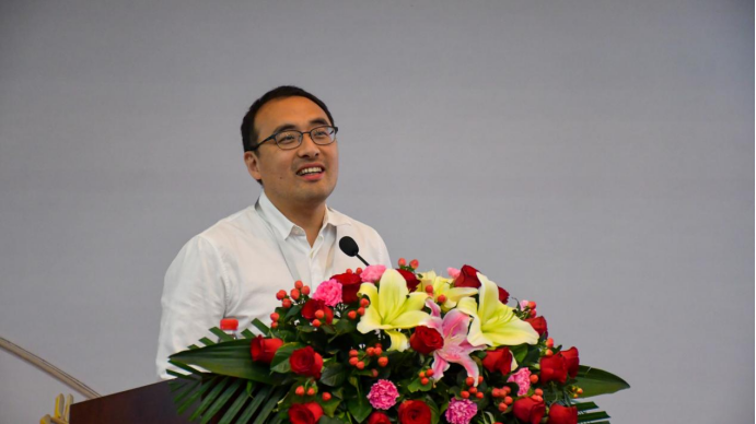 第八届广东省新闻与传播研究生学术论坛 数媒时代的信息传播与社会发展 暨南大学新闻与传播学院_新闻传播学考研论坛