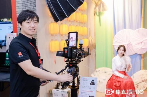佳能佳直播PRO电影机讯道化直播解决方案_讯道摄像机_超高清发展年