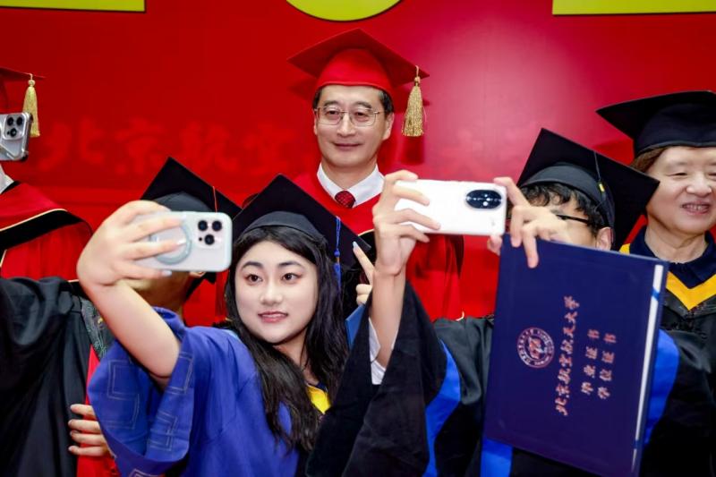 北航2025届毕业生寄语_北京航空航天大学毕业典礼_北京航空航天大学毕业