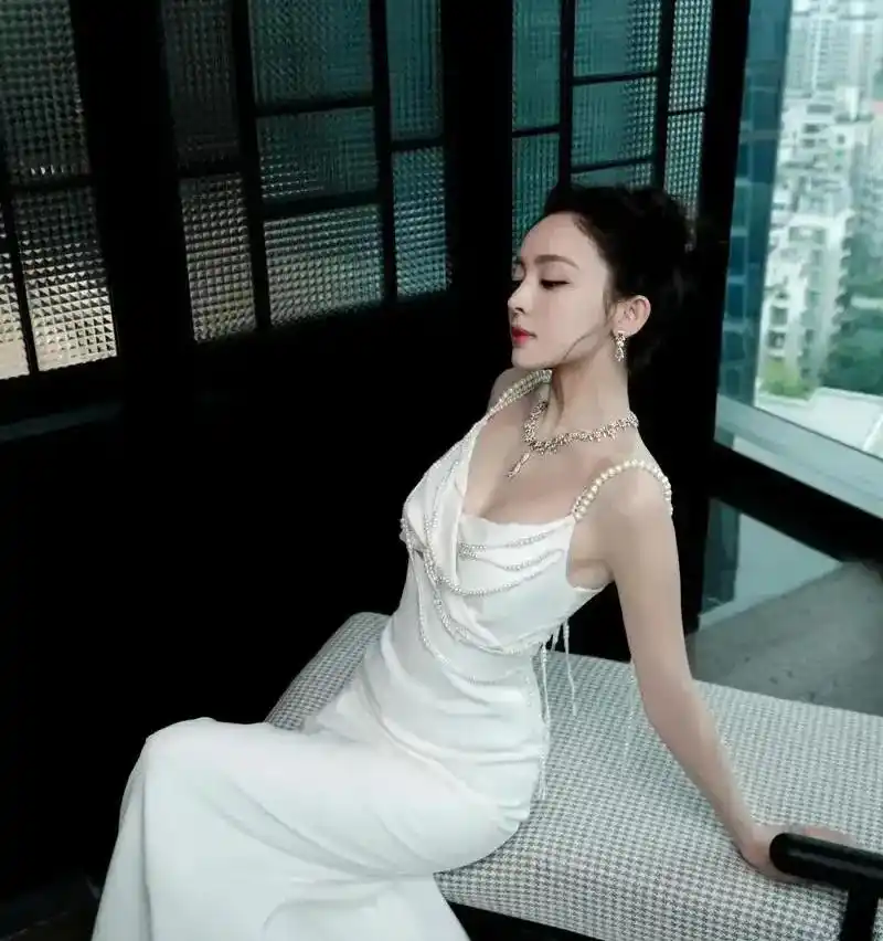 北京电影学院高颜值女演员_北京电影学院毕业明星名单_毕业于北京电影学院