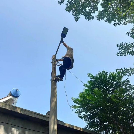 乡村道路照明_大路灯安装_安装太阳能路灯