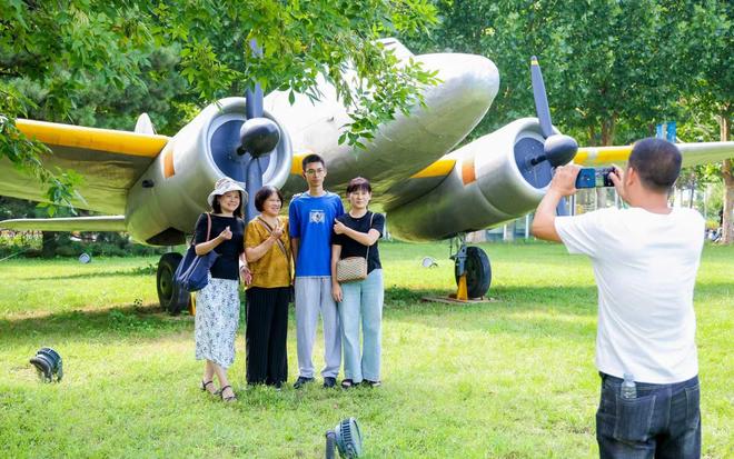 北京航空航天大学沙河校区新生报到_北京航空航天大学学生_北京航空航天大学迎新活动