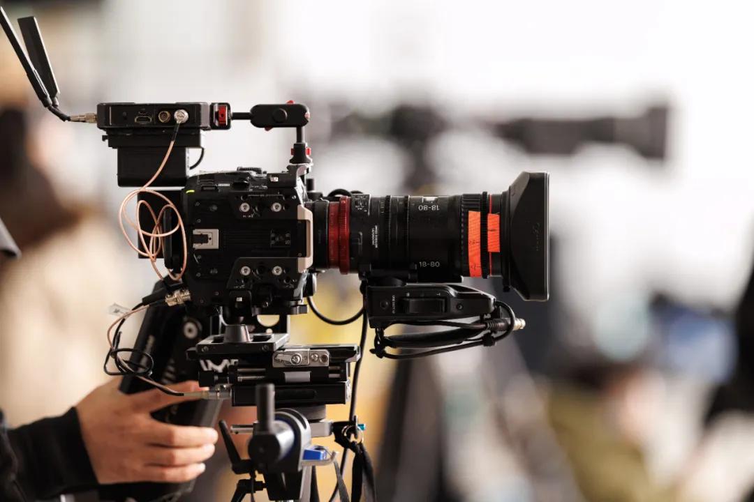 品质直播_超级时装发布_讯道摄影机