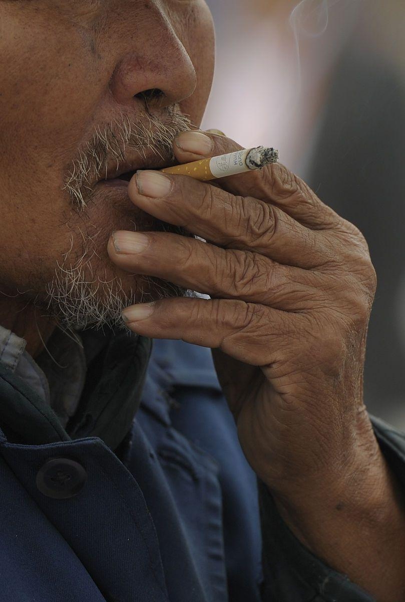 路灯一般是什么灯_什么是大路灯_路灯大小