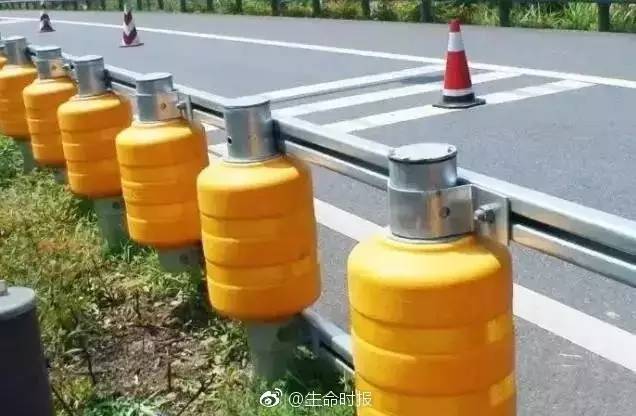 防撞桶防撞技术_旋转防撞桶_防撞桶作用