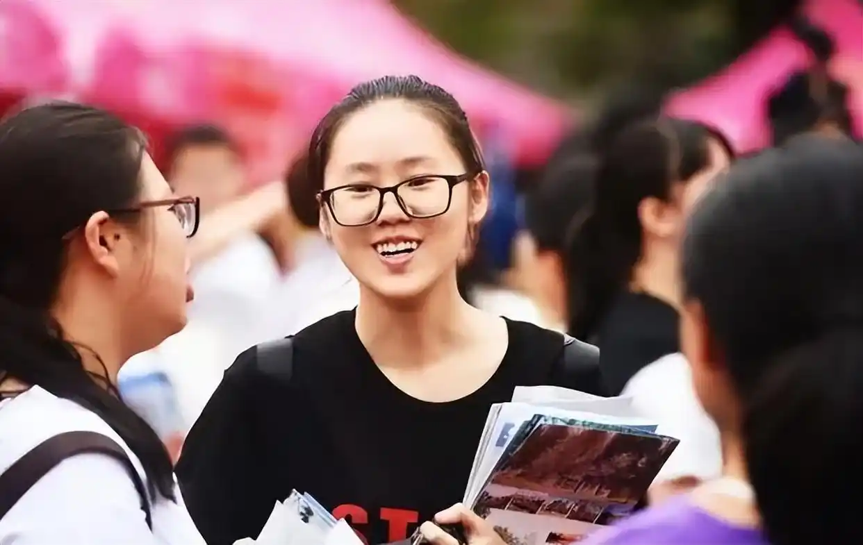 厦门大学宠学生 高校环境 海景宿舍_厦门大学学生