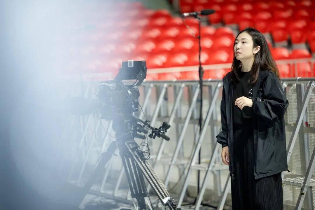 讯道直播机_演唱会导播构图方案_双导播机位分配策略