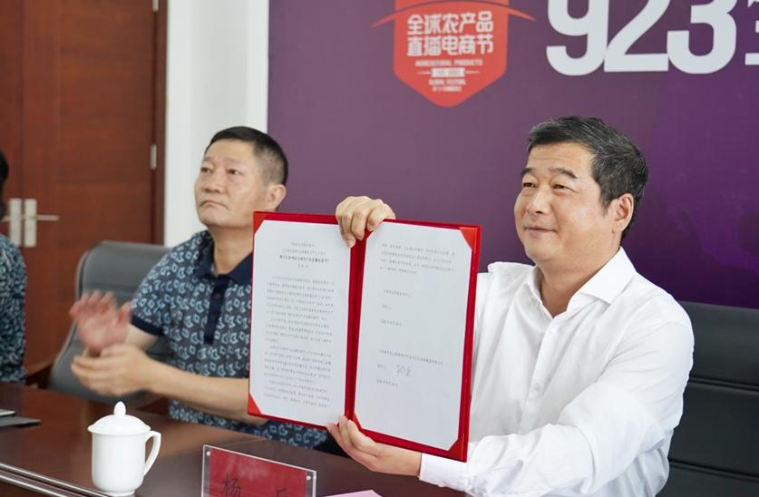 讯道直播机_讯道直播百度百科_直播讯道摄像机