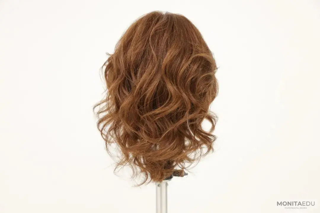 头发水分控制使用发胶_电卷棒造型教程_卷发棒怎样卷头发好看