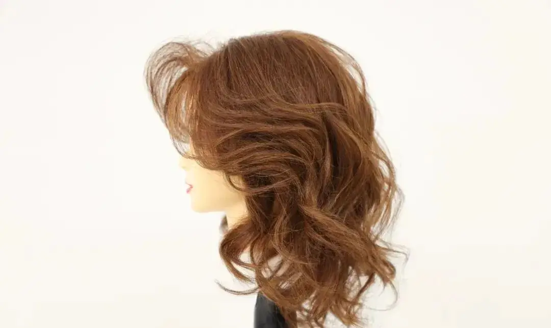 电卷棒造型教程_卷发棒怎样卷头发好看_头发水分控制使用发胶