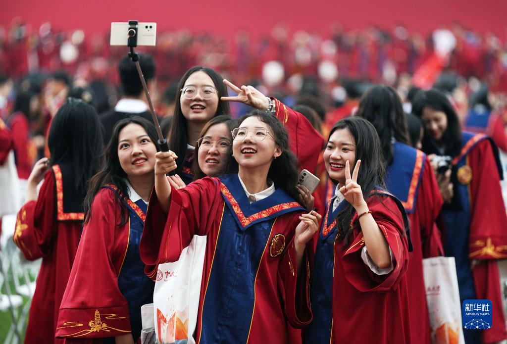 中国人民大学毕业_中国人民大学2023届毕业生_中国人民大学2023年毕业典礼