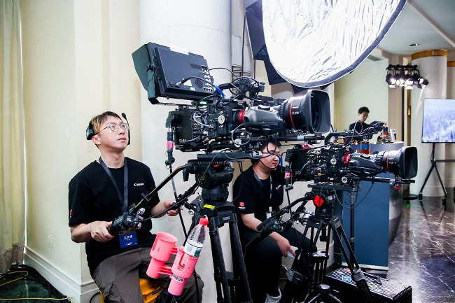 讯道直播机_佳能EOS C400电影机讯道化直播解决方案_佳能色彩科学直播技术应用