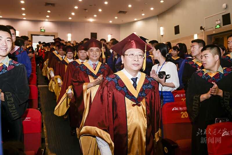 北京交通大学2017届毕业典礼_北京交通大学毕业_北京交通大学学位授予仪式