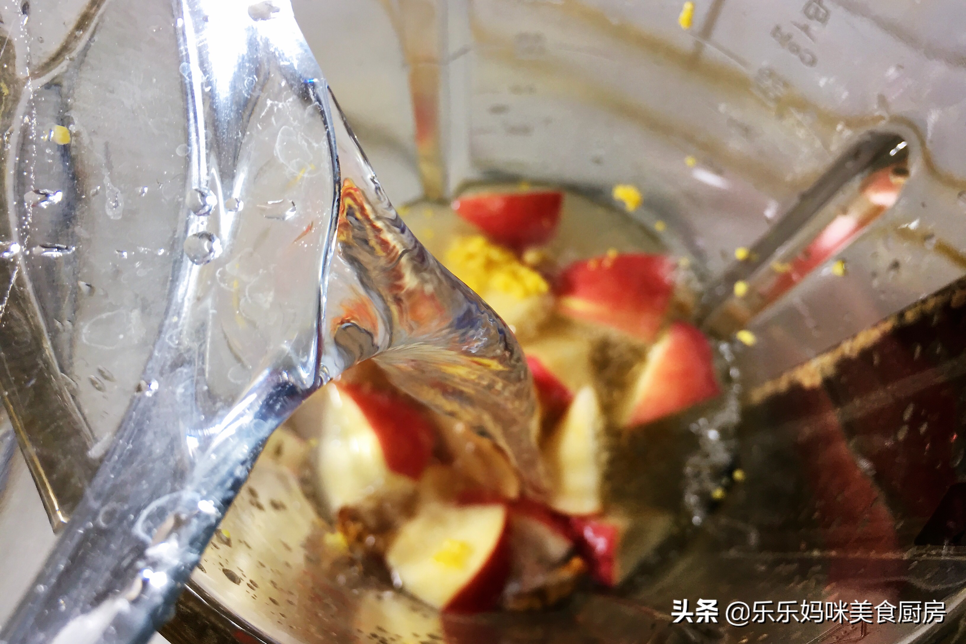 冬季破壁机食谱_家常苹果红枣小米米糊做法_婴儿破壁机食谱大全