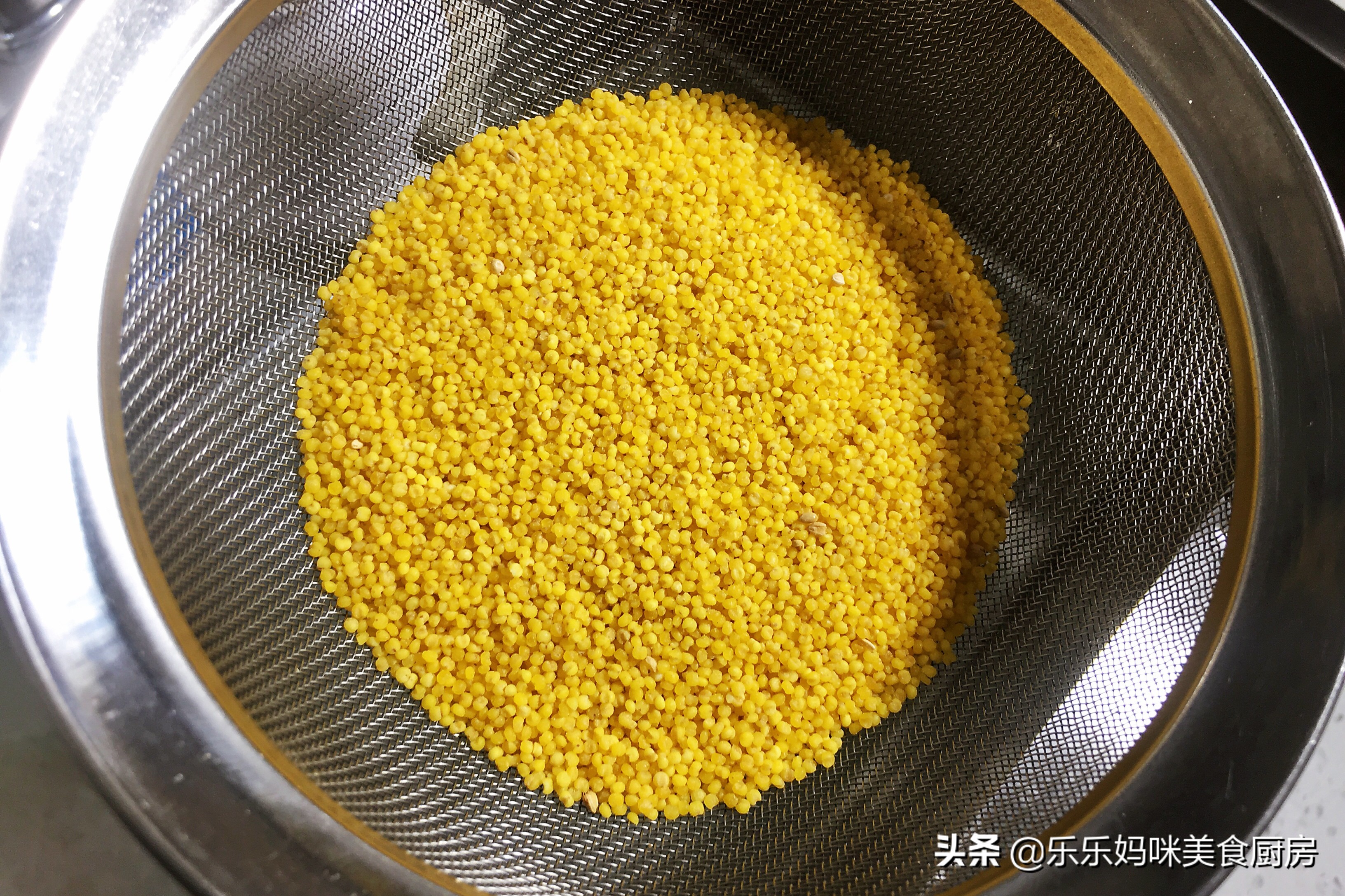 家常苹果红枣小米米糊做法_婴儿破壁机食谱大全_冬季破壁机食谱